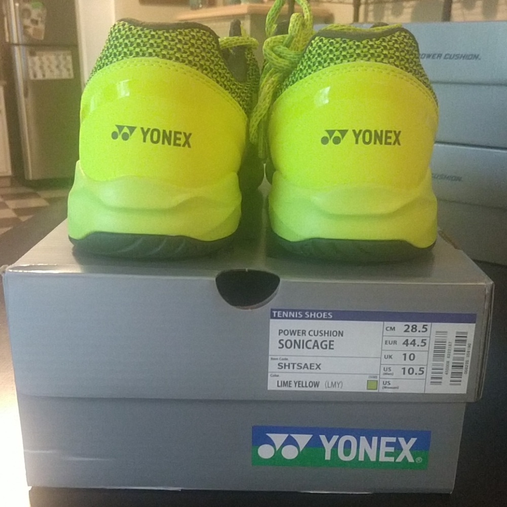 Yonex Sonicage Tennis Shoes
